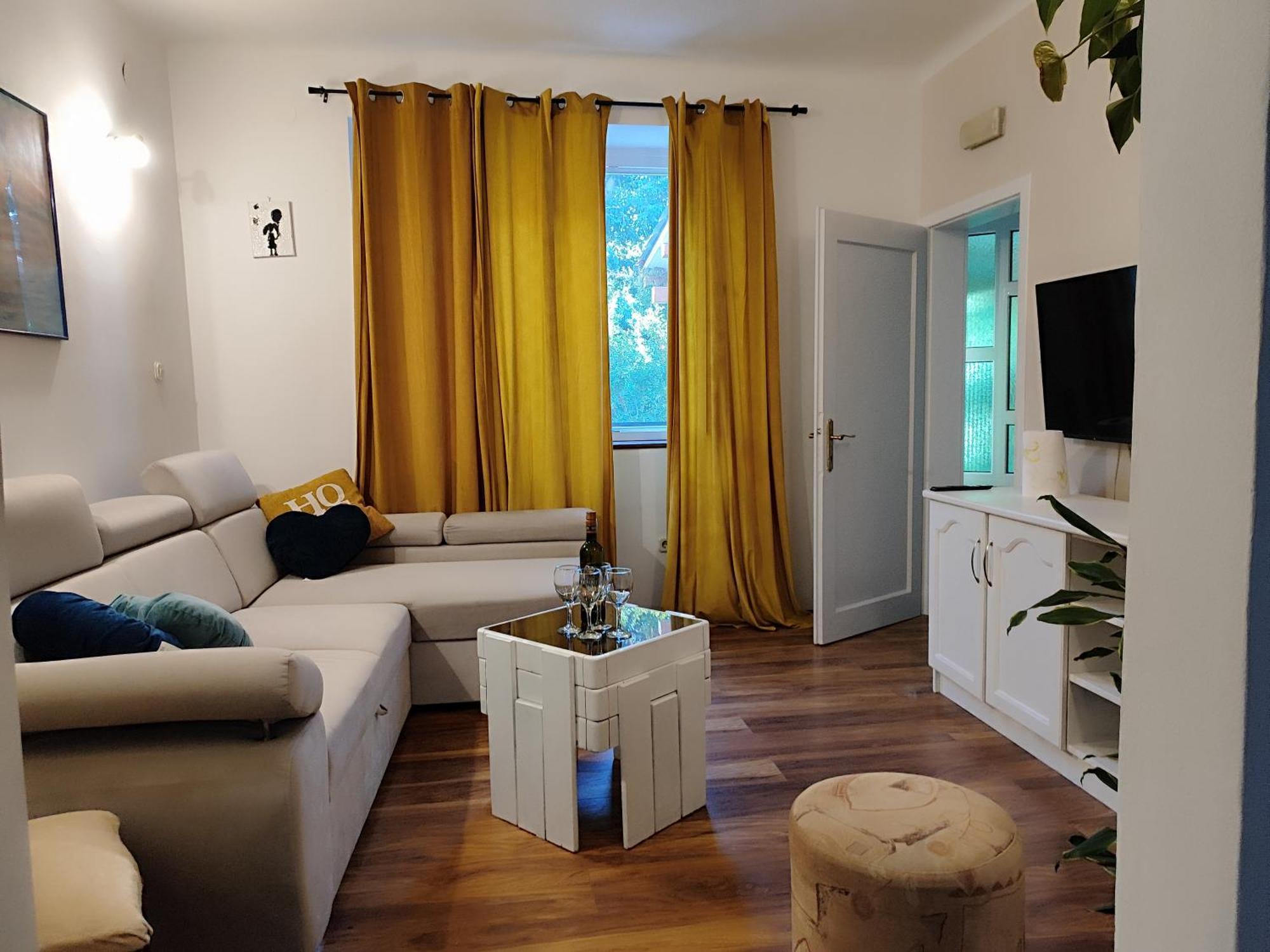 Apartman Daniel With Free Parking Mundanije Luaran gambar